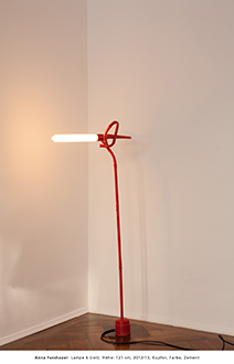 Anna Fasshauer  Lampe 6 (rot), Hhe: 121 cm, 2012/13, Kupfer, Farbe, Zement 